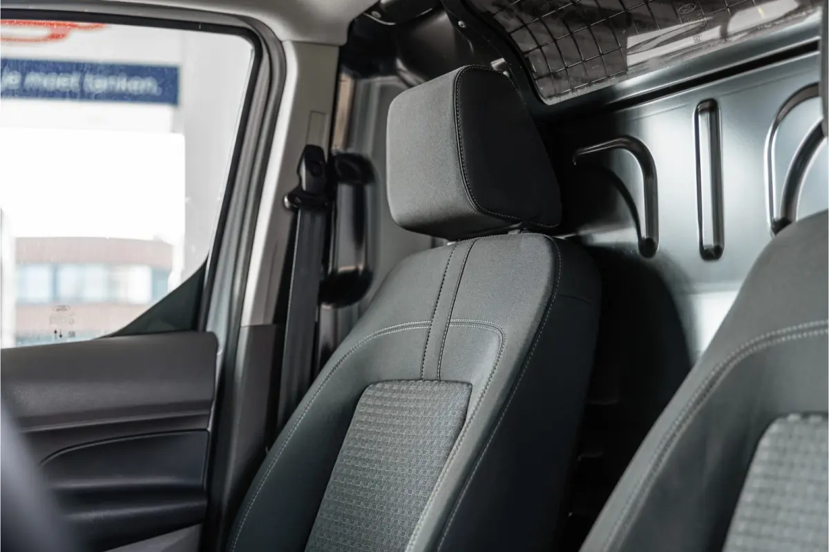 1.5 EcoBlue 120 PK L2 | Bi-Xenon | ACC | Blind Spot | Camera | CarPlay | Climate control | BOTT Inrichting | Stoelverwarming | Automatisch inparkeren | Dealer onderhouden | Nieuwe APK