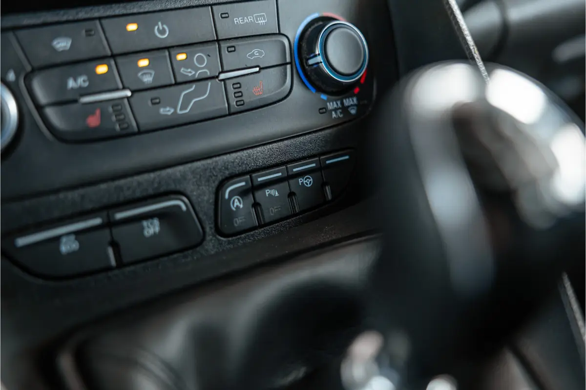 1.5 EcoBlue 120 PK L2 | Bi-Xenon | ACC | Blind Spot | Camera | CarPlay | Climate control | BOTT Inrichting | Stoelverwarming | Automatisch inparkeren | Dealer onderhouden | Nieuwe APK