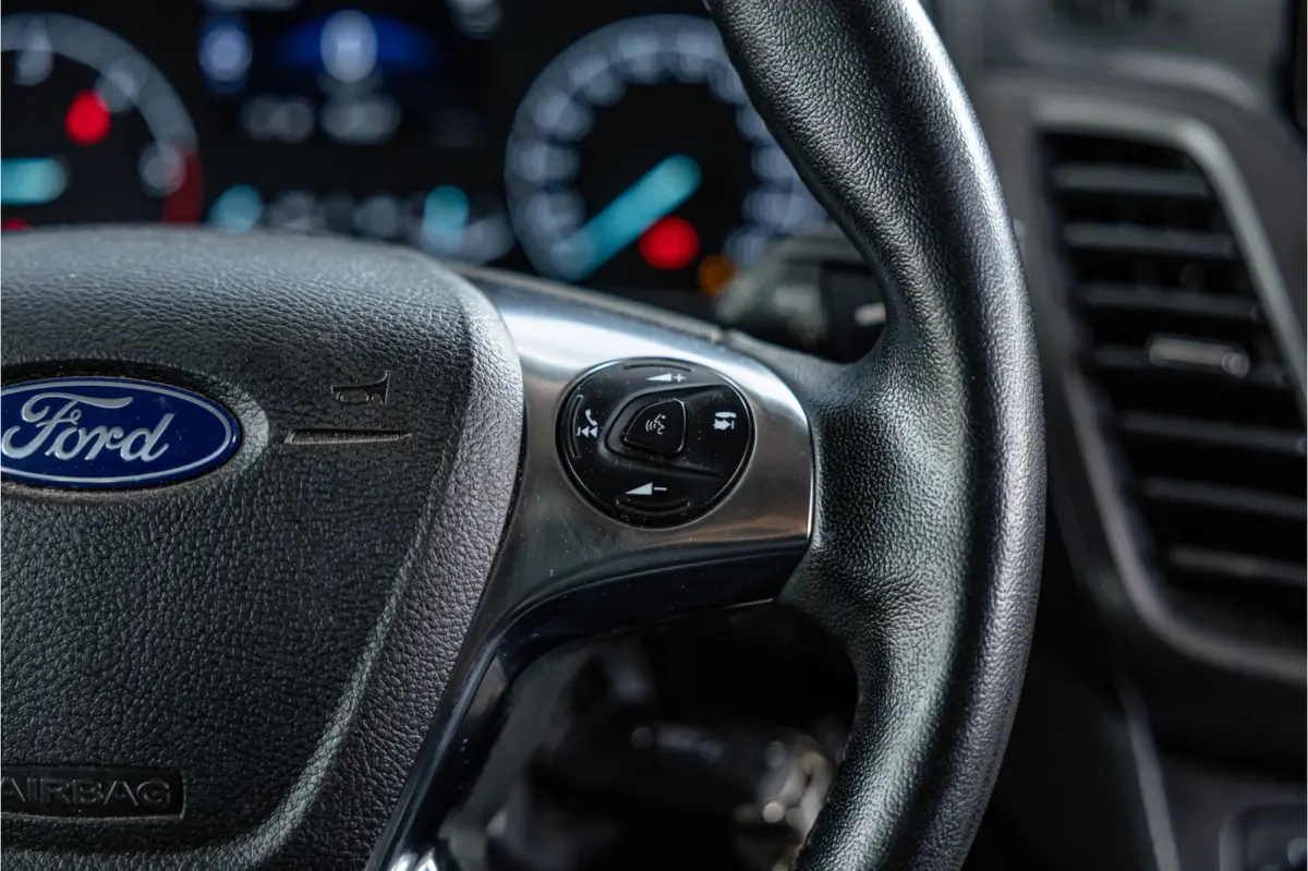 1.5 EcoBlue 120 PK L2 | Bi-Xenon | ACC | Blind Spot | Camera | CarPlay | Climate control | BOTT Inrichting | Stoelverwarming | Automatisch inparkeren | Dealer onderhouden | Nieuwe APK