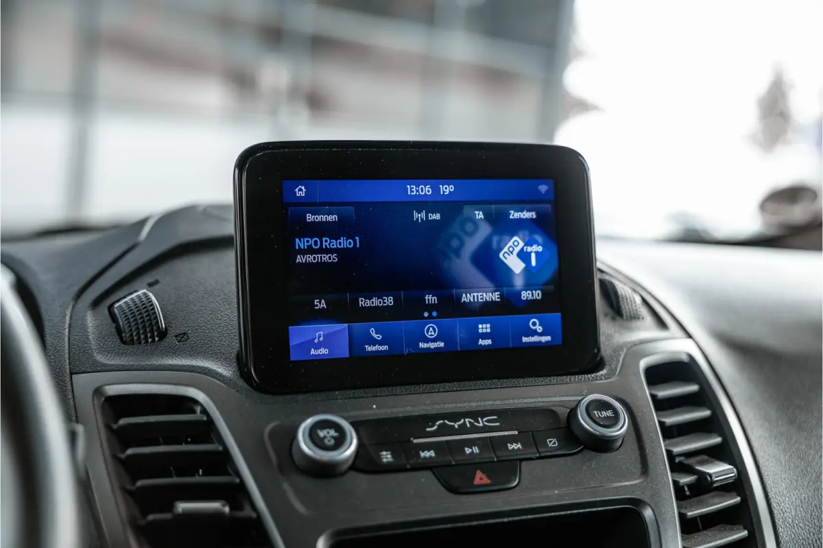 1.5 EcoBlue 120 PK L2 | Bi-Xenon | ACC | Blind Spot | Camera | CarPlay | Climate control | BOTT Inrichting | Stoelverwarming | Automatisch inparkeren | Dealer onderhouden | Nieuwe APK