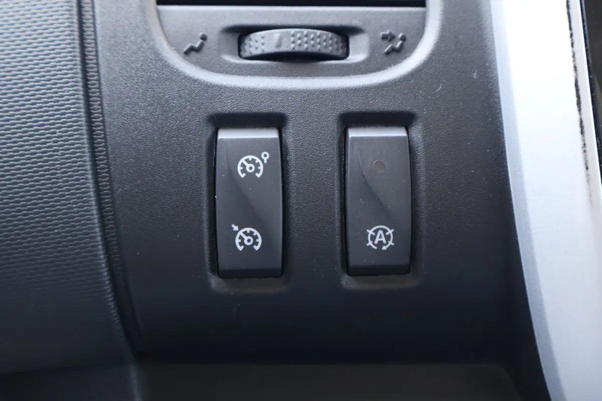 2.0 dCi 170pk L2 H1 Airco Navigatie Camera Imperiaal