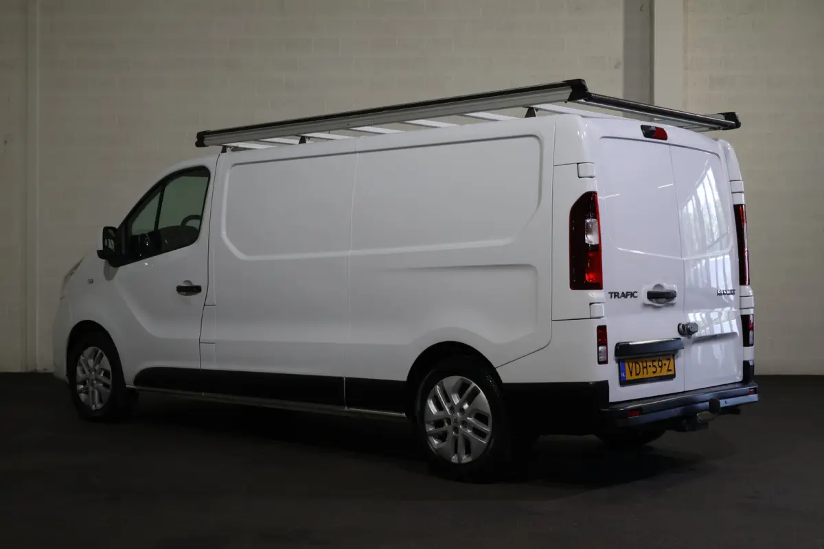 2.0 dCi 170pk L2 H1 Airco Navigatie Camera Imperiaal
