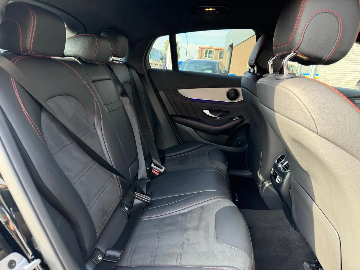 300e 4MATIC Premium | 1E EIGENAAR | 3/6/12MND GARANTIE |  BTW | AUTOMAAT | CRUISE | DAB | LED | CAMERA | SFEERVERLICHTING | CARPLAY | NAVI |