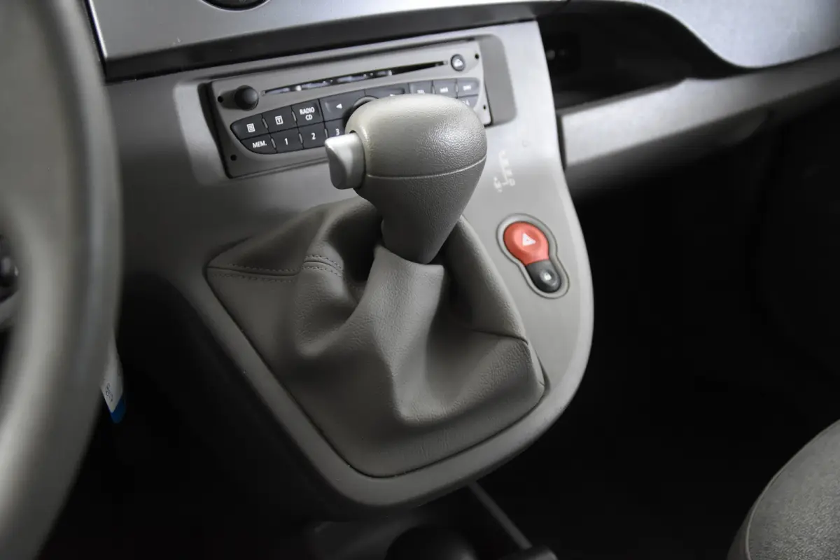 1.2-16V Rolstoelauto 3+1 *Automaat*Luchtvering*