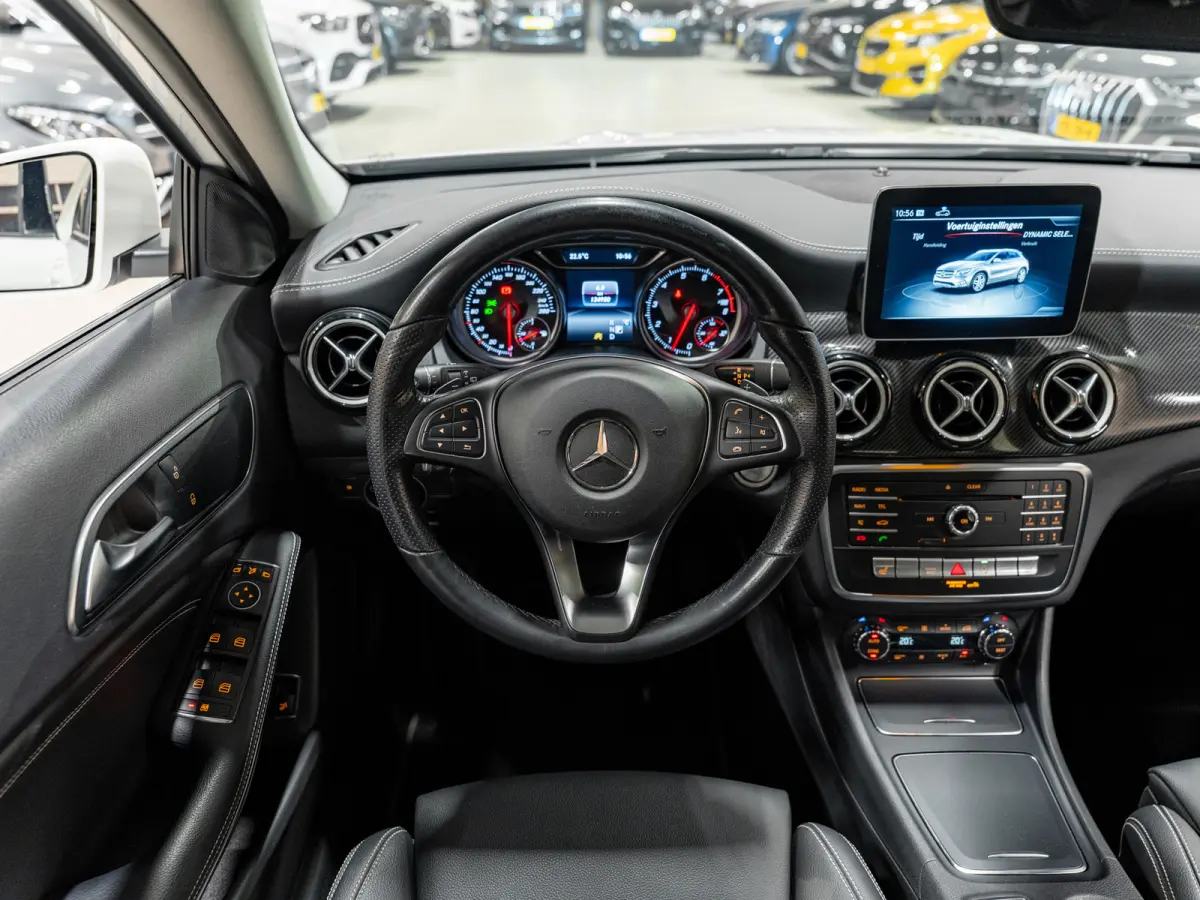 200 AMG AUT, Facelift, Voll Led, Navi, Leder, Camera, Cruise, Clima, Private Glas, PDC, Voll Onderhouden