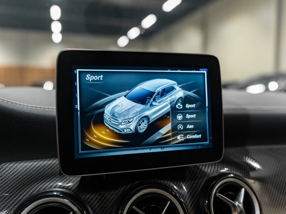 200 AMG AUT, Facelift, Voll Led, Navi, Leder, Camera, Cruise, Clima, Private Glas, PDC, Voll Onderhouden