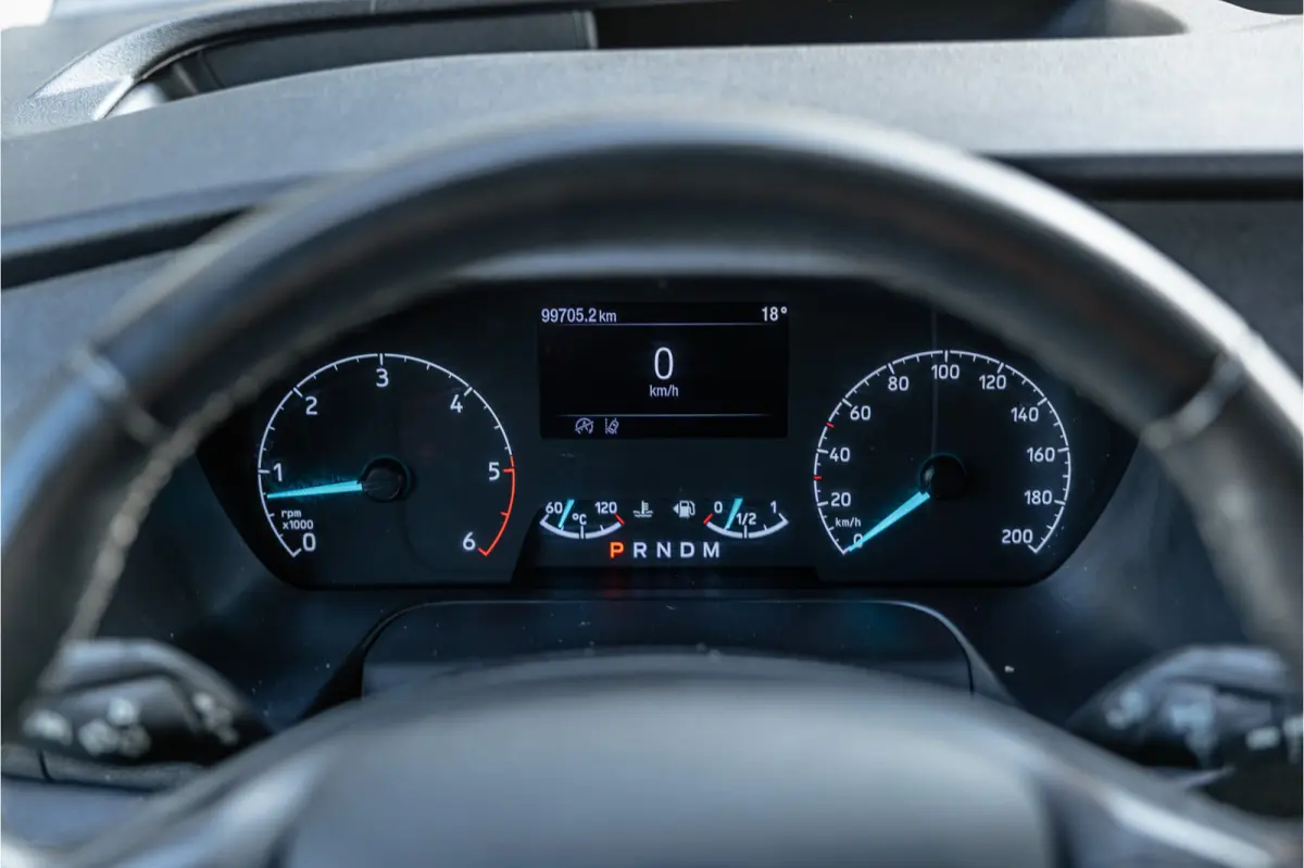 320 2.0 TDCI 185 PK L2H1 Sport | L+R Schuifdeur | ACC | Elek stoelen | Standkachel | CarPlay | Camera | Navigatie | Trekhaak | Inrichting | Nieuwe APK