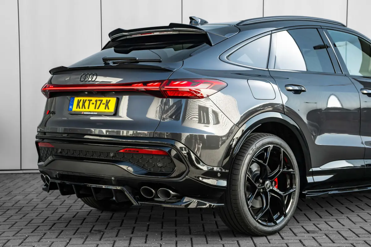 SQ5 3.0 TFSI 367PK | UNIEK IN NEDERLAND! | Trekhaak | Panorama Dak | B&O | Luchtvering | Head-up Display | Stoel+Stuurwielverw.