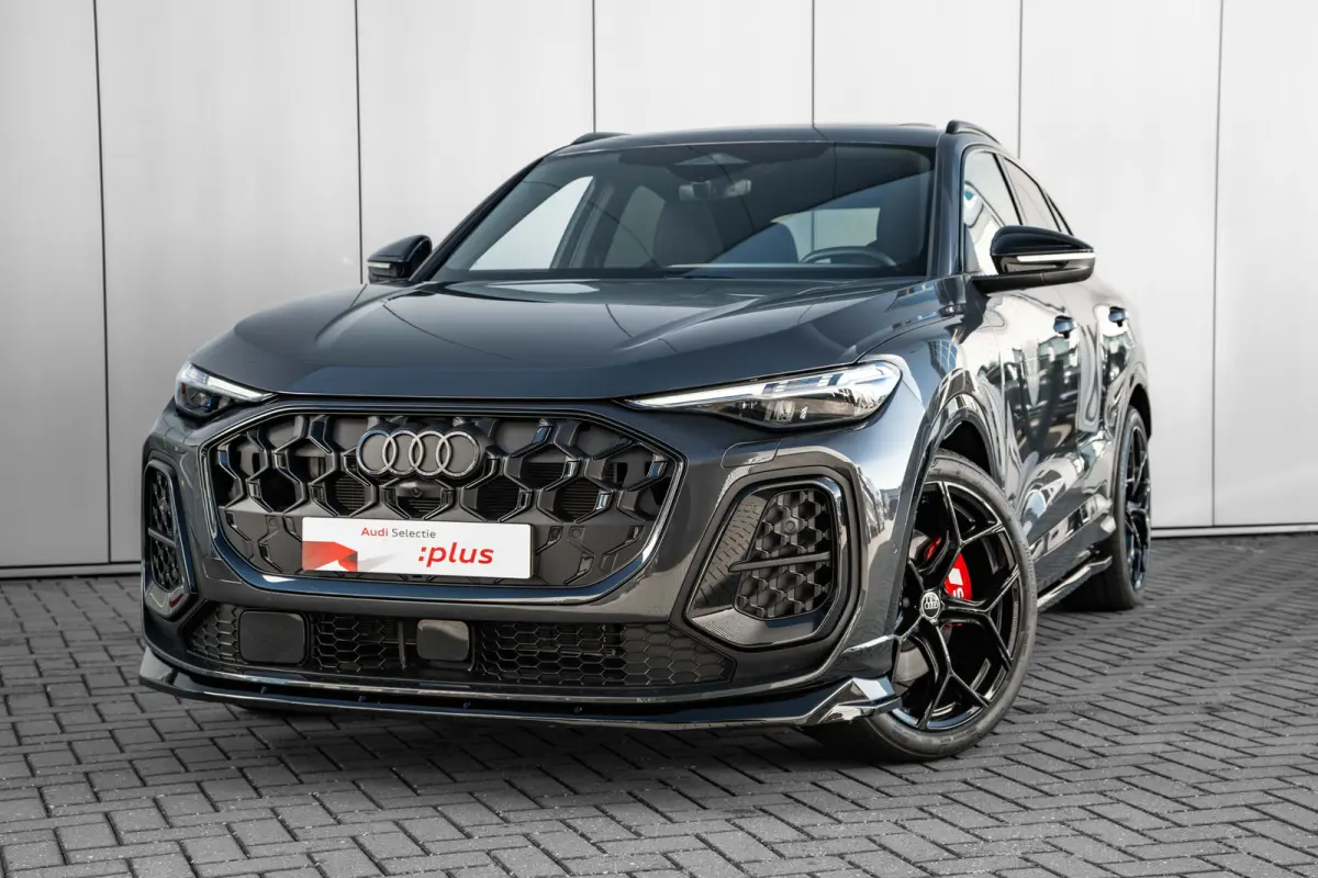 SQ5 3.0 TFSI 367PK | UNIEK IN NEDERLAND! | Trekhaak | Panorama Dak | B&O | Luchtvering | Head-up Display | Stoel+Stuurwielverw.