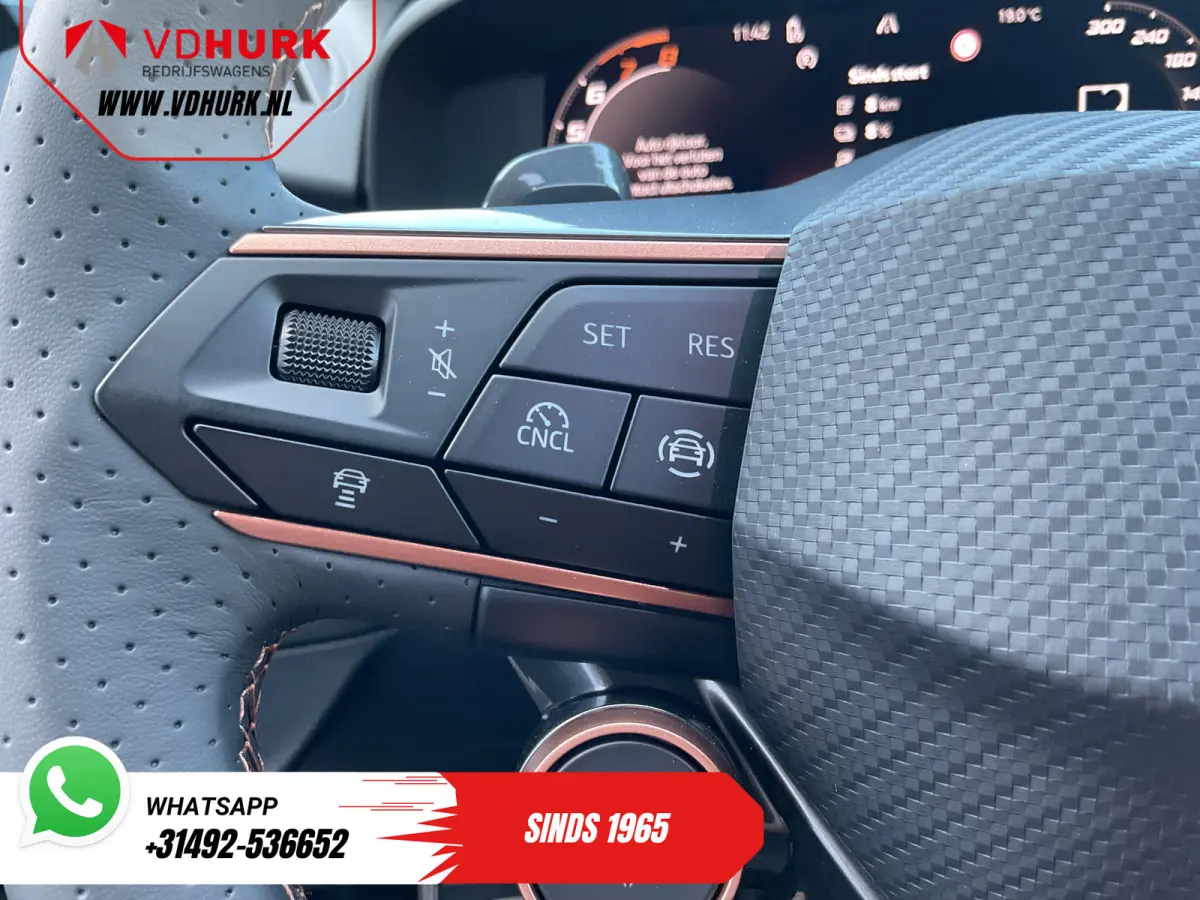 1.5 TSI e-Hybrid 272 pk VZ Limited Pano/ Elek.Trekhaak/ Sennheiser/ 360 Camera/ Matrix/ Snellader/ Elek.klep/ Head-up/ Memory/ Standkachel/ Stoelverw./ Carplay/ Adapt.Cruise/ PDC/ 20'' LMV