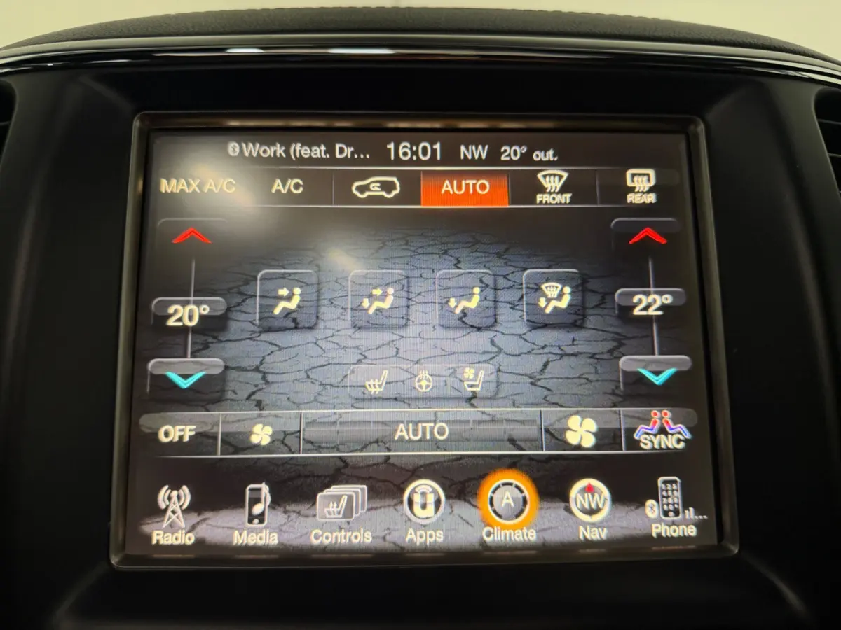 6.4 HEMI SRT|PANO|MEMORY|LEDER|INRUIL MOGELIJK|