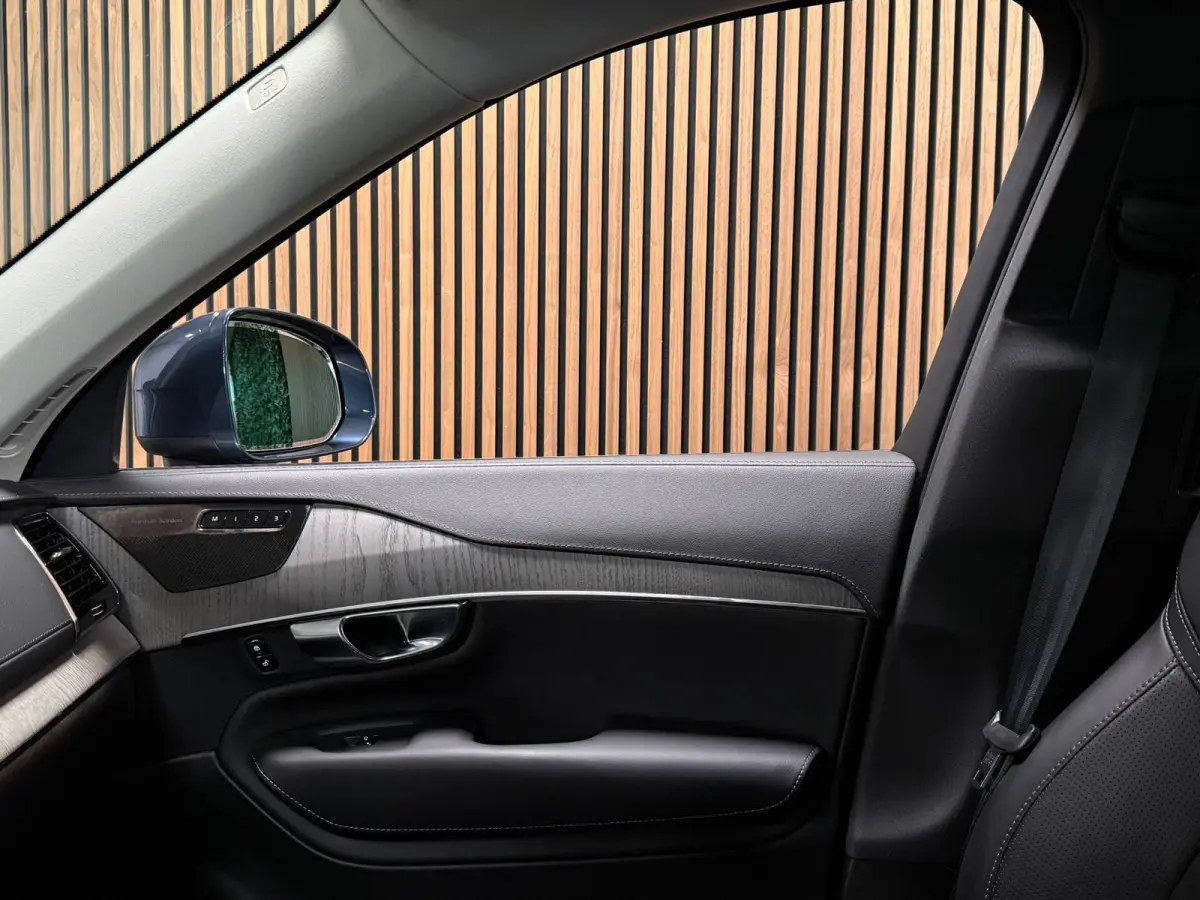 T8 AWD Recharge Plus Bright | Vol! | Luchtvering | Stoelventilatie | 360° Camera | Harman Kardon | 455pk | Schuifdak | Adaptieve Cruise Control | Stoelverwarming voor+achter | Stuurwielverw