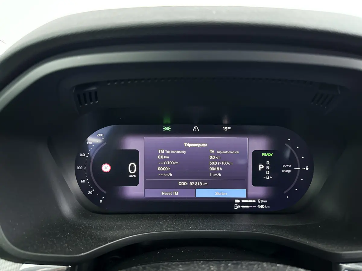 T6 Plug-in hybrid AWD Plus Dark | Panoramadak | Parkeercamera | Stoel- en Stuurverwarming