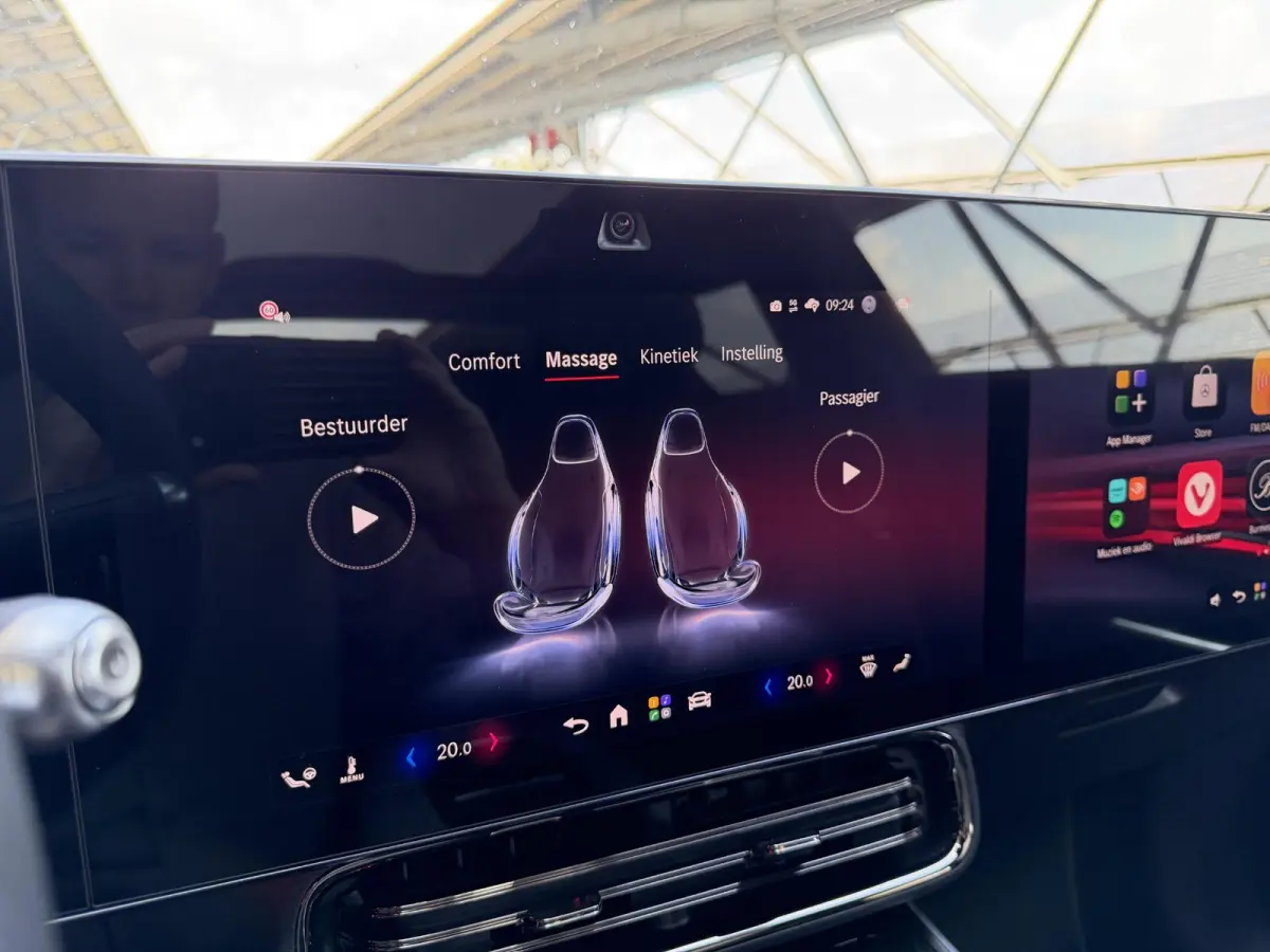 180 Business Solution AMG | Night | Premium Plus | Trekhaak | Winterpakket | Burmester | Massage | Head -Up | 360 camera | Multibeam LED |