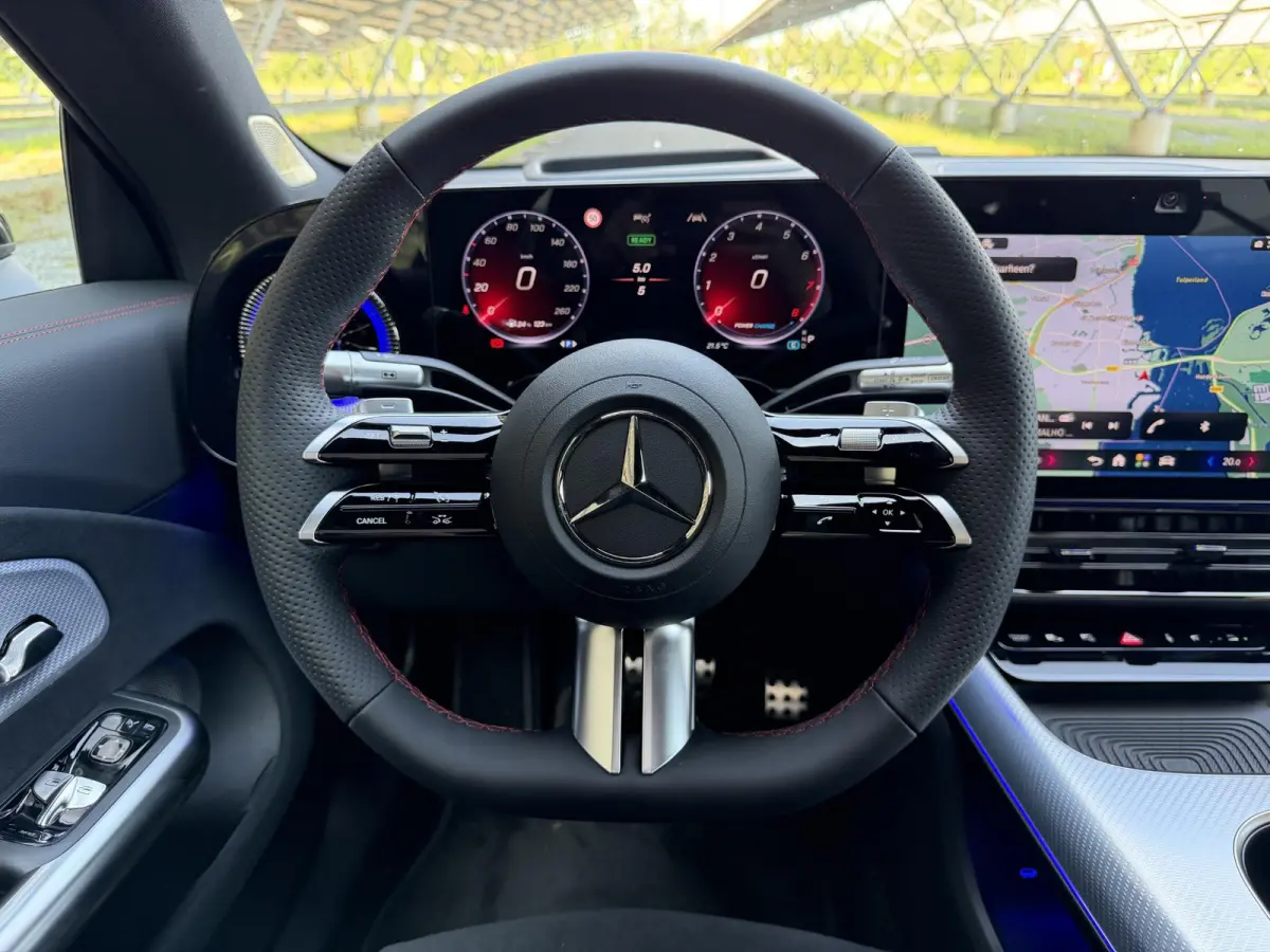 180 Business Solution AMG | Night | Premium Plus | Trekhaak | Winterpakket | Burmester | Massage | Head -Up | 360 camera | Multibeam LED |