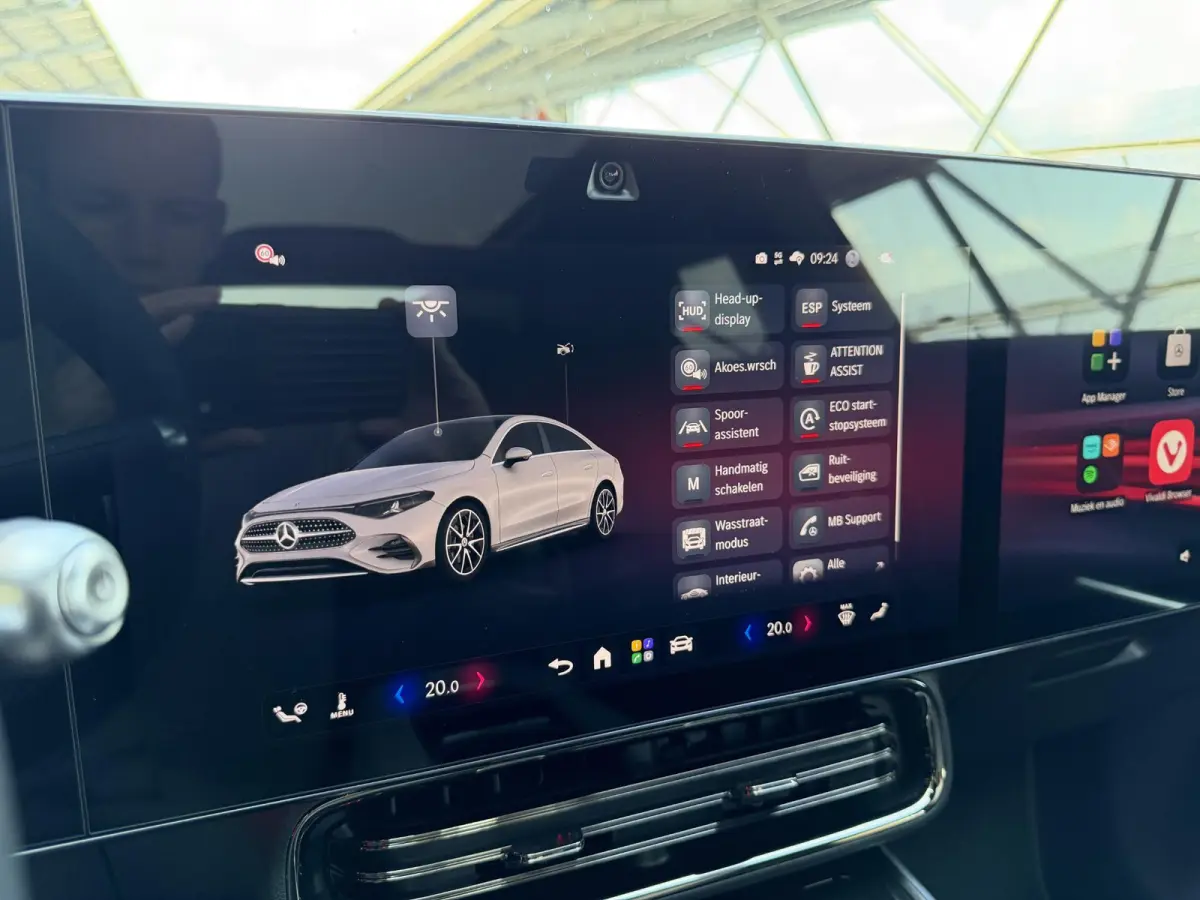 180 Business Solution AMG | Night | Premium Plus | Trekhaak | Winterpakket | Burmester | Massage | Head -Up | 360 camera | Multibeam LED |