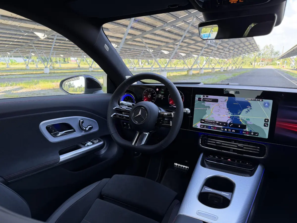 180 Business Solution AMG | Night | Premium Plus | Trekhaak | Winterpakket | Burmester | Massage | Head -Up | 360 camera | Multibeam LED |