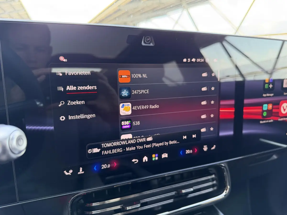 180 Business Solution AMG | Night | Premium Plus | Trekhaak | Winterpakket | Burmester | Massage | Head -Up | 360 camera | Multibeam LED |