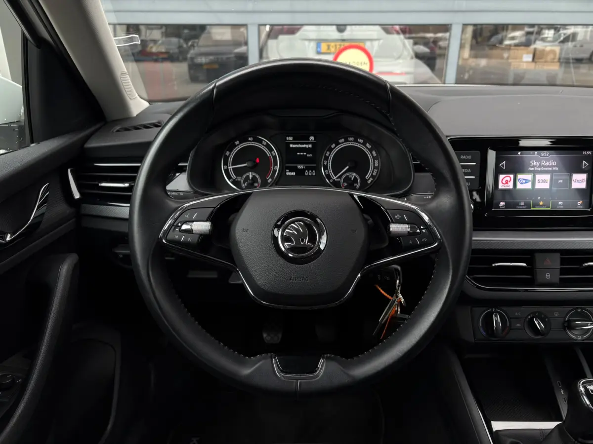 1.0 TSI 110 pk Ambition | Apple Carplay | Cruise control | Lane Assist |