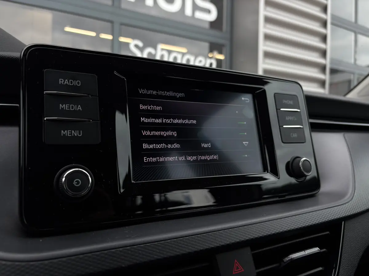 1.0 TSI 110 pk Ambition | Apple Carplay | Cruise control | Lane Assist |