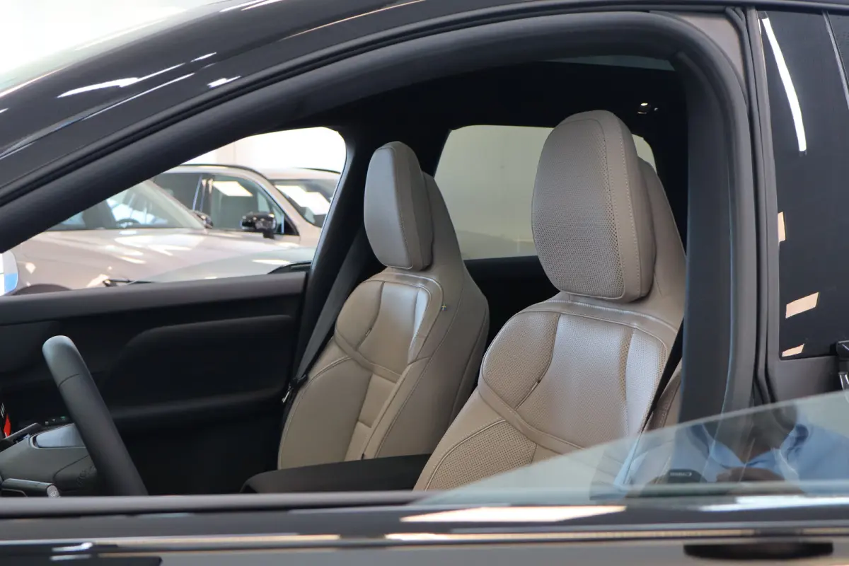 P10 AWD Ultra 95 kWh | Alarmsysteem | Bowers & Wilkins audiosysteem | Cruise control adaptief
