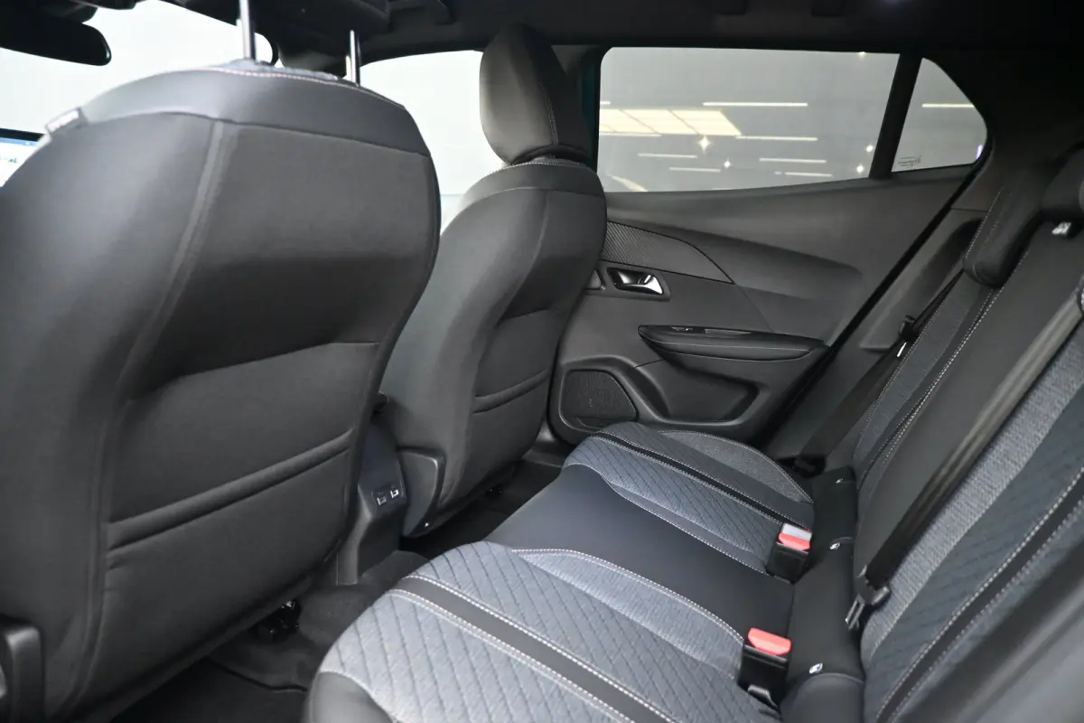 1.2 Hybrid 145 Allure DEMO-DEAL! Tot 8 Jaar Garantie! | 360 Camera | Adaptive Cruise | Keyless-Entry | Dodehoek-Detectie |