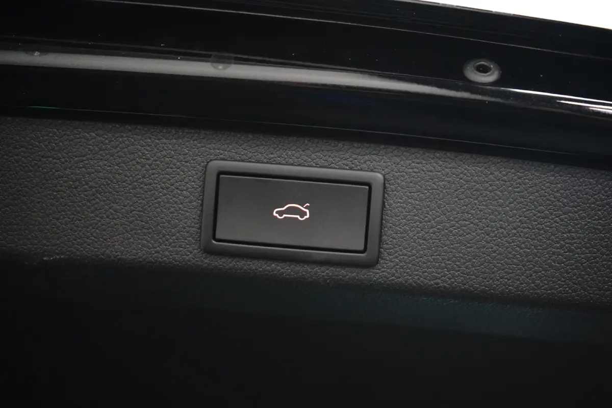 1.4 IV Sportline 204 pk 6-DSG | Achteruitrijcamera | Elektrische Stoelen | Apple Carplay |