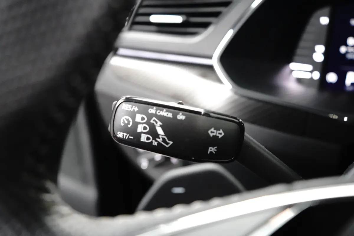 1.4 IV Sportline 204 pk 6-DSG | Achteruitrijcamera | Elektrische Stoelen | Apple Carplay |