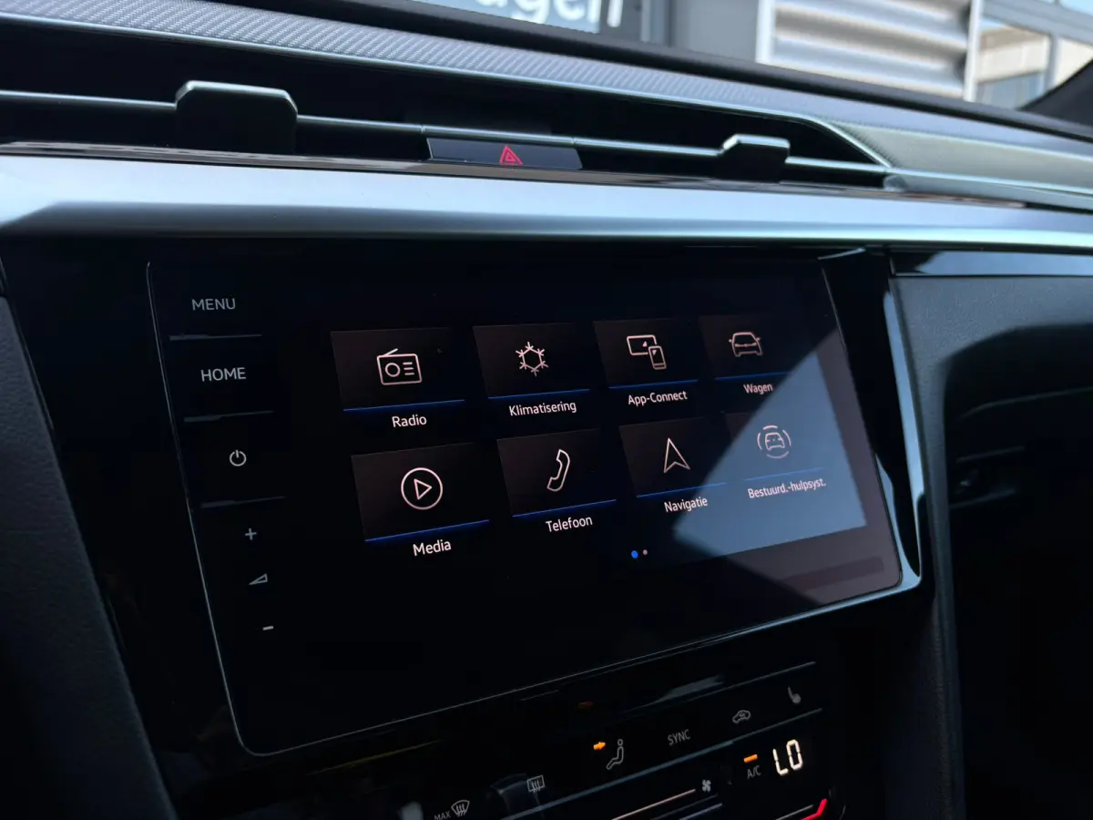 2.0 TSI 190 pk R-Line Business 7-DSG | Achteruitrijcamera | Navigatie | Elektrische achterklep |