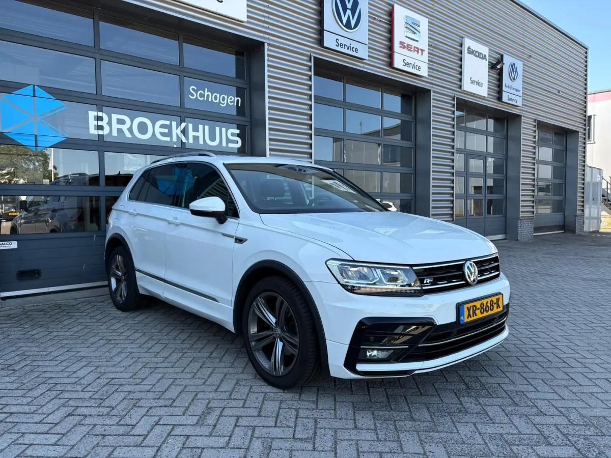 1.5 TSI 130PK R-Line | Panoramadak | Elektrische achterklep | Cruise control adaptief | Stoel verwarming |