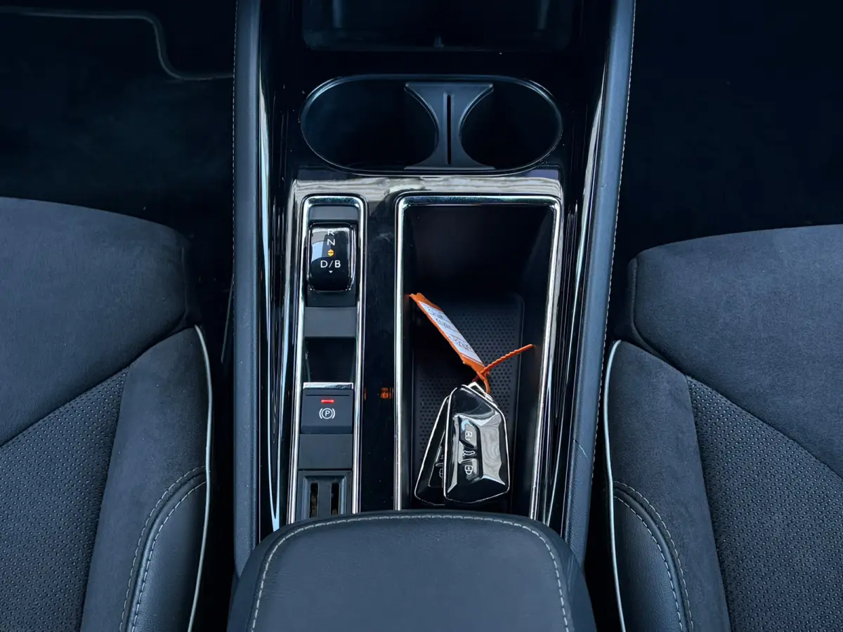 60 Sportline 180 pk | SoH 93,78%| Achteruitrijcamera | Apple Carplay | Stoel/stuur verwarming |