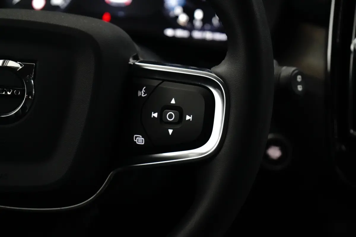 2.0 B4 Inscription | 360 camera | Harman/Kardon | Memory | Pilot Assist | Stoel & stuurverwarming |