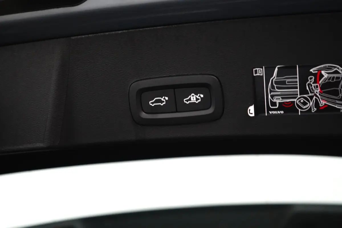 2.0 B4 Inscription | 360 camera | Harman/Kardon | Memory | Pilot Assist | Stoel & stuurverwarming |