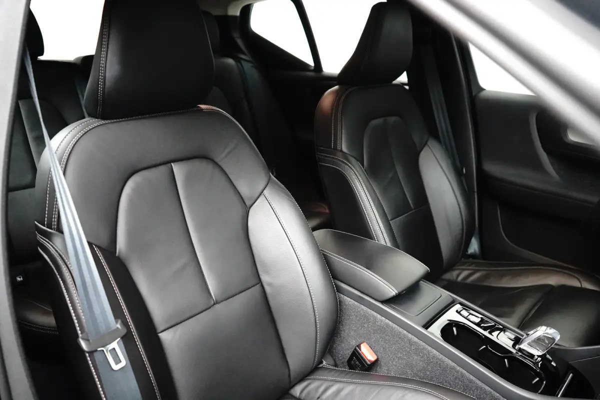 2.0 B4 Inscription | 360 camera | Harman/Kardon | Memory | Pilot Assist | Stoel & stuurverwarming |