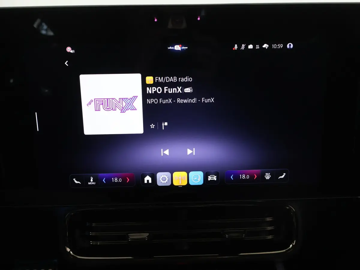 180 Business Solution AMG | Memorypakket | Trekhaak | MULTIBEAM LED | Nightpakket | 19"AMG-velgen |