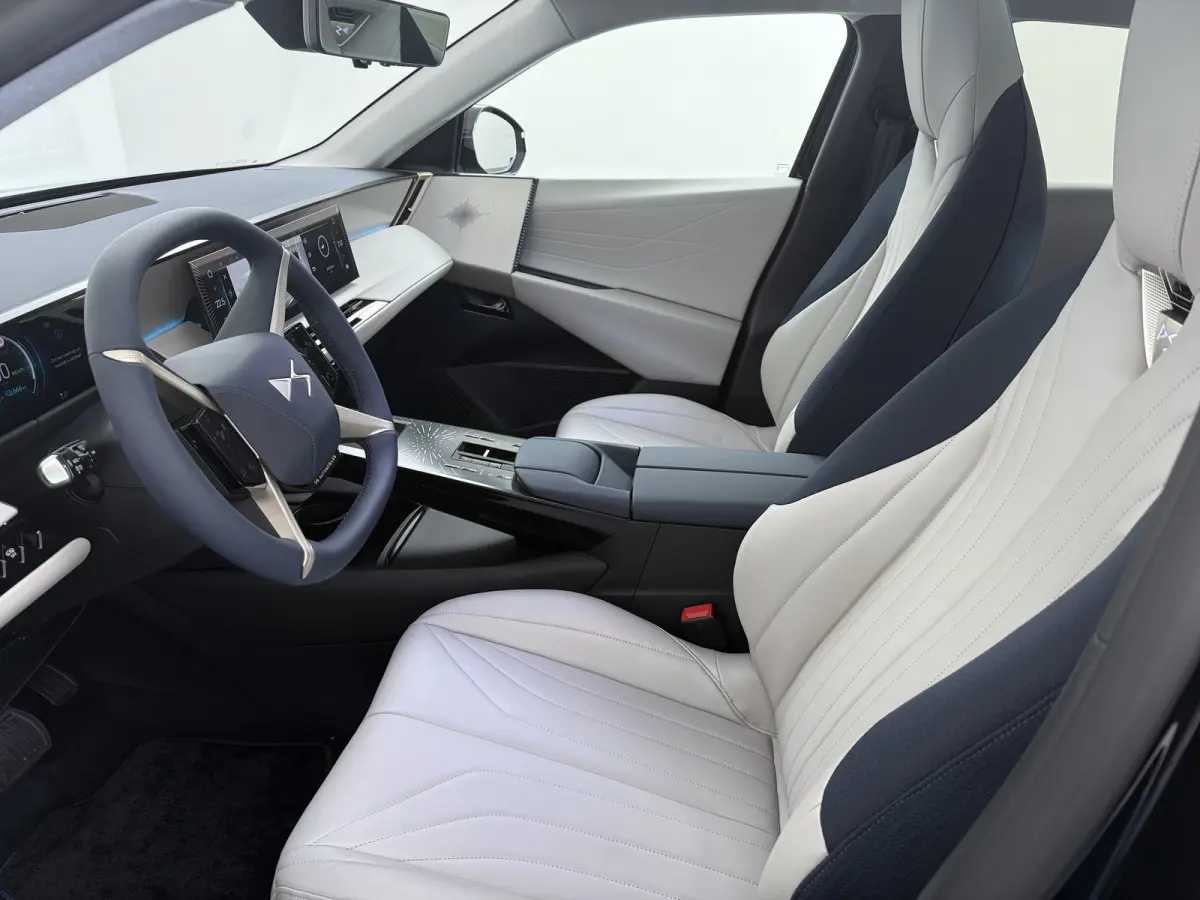 Long Range Pallas 97 kWh | Demo deal | 721 km WLTP | Panoramadak | Trekhaak | 20" Velgen | Elek. stoelen | Elek. achterklep | Stoel, stuur en nekverwarming | Trekhaak |