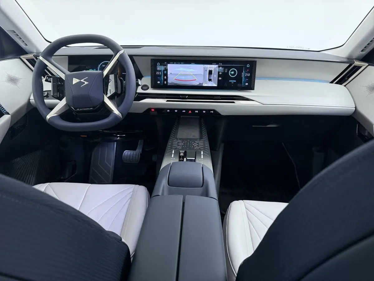 Long Range Pallas 97 kWh | Demo deal | 721 km WLTP | Panoramadak | Trekhaak | 20" Velgen | Elek. stoelen | Elek. achterklep | Stoel, stuur en nekverwarming | Trekhaak |