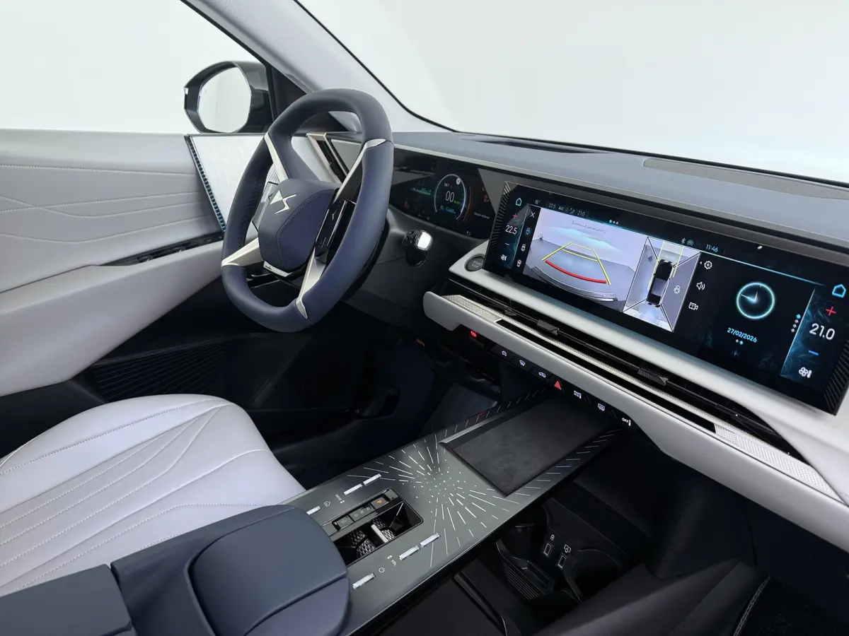 Long Range Pallas 97 kWh | Demo deal | 721 km WLTP | Panoramadak | Trekhaak | 20" Velgen | Elek. stoelen | Elek. achterklep | Stoel, stuur en nekverwarming | Trekhaak |