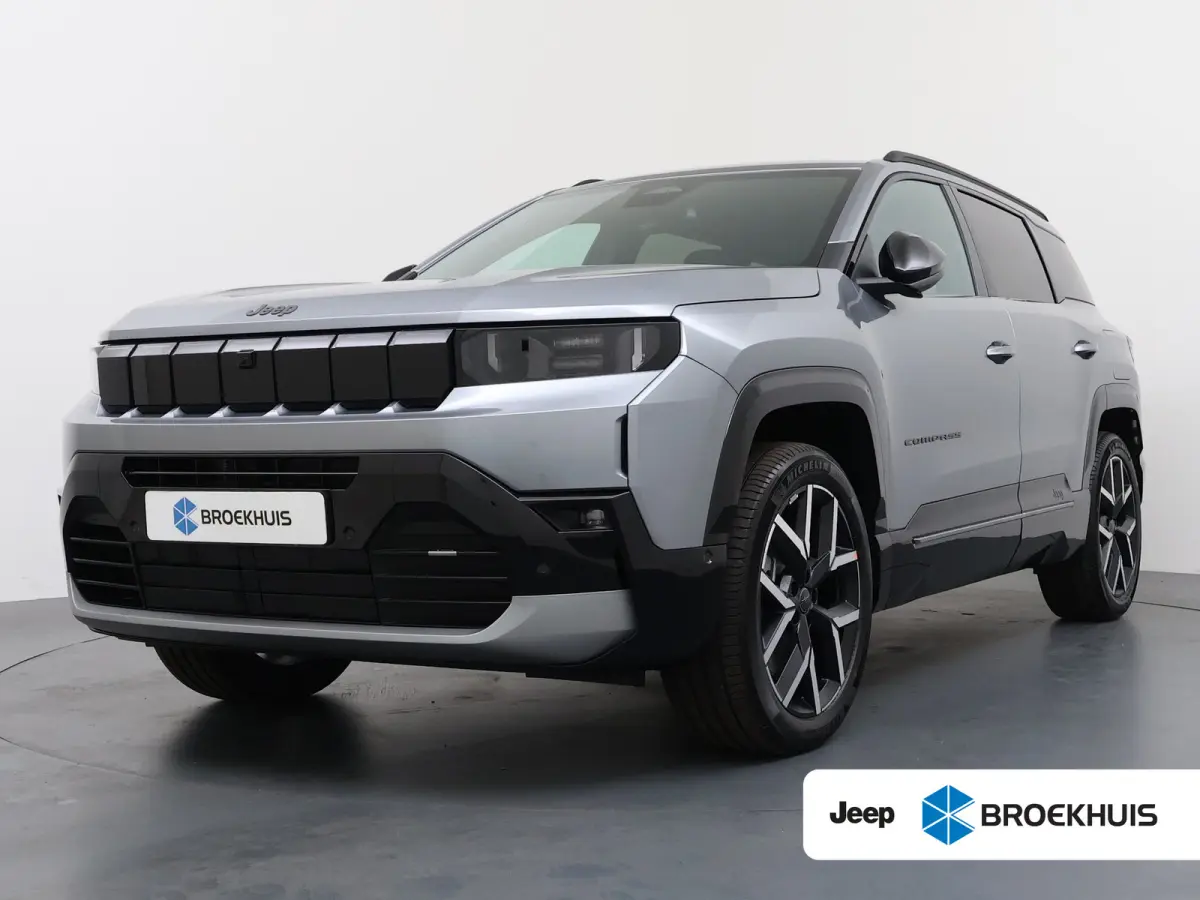 1.6 e-Hybrid Plug-In First Edition | Adaptieve cruise | Pano dak | 360* camera | Focal audio | Elek. stoelen | Leder | Stoelverwarming en massage | Carplay |