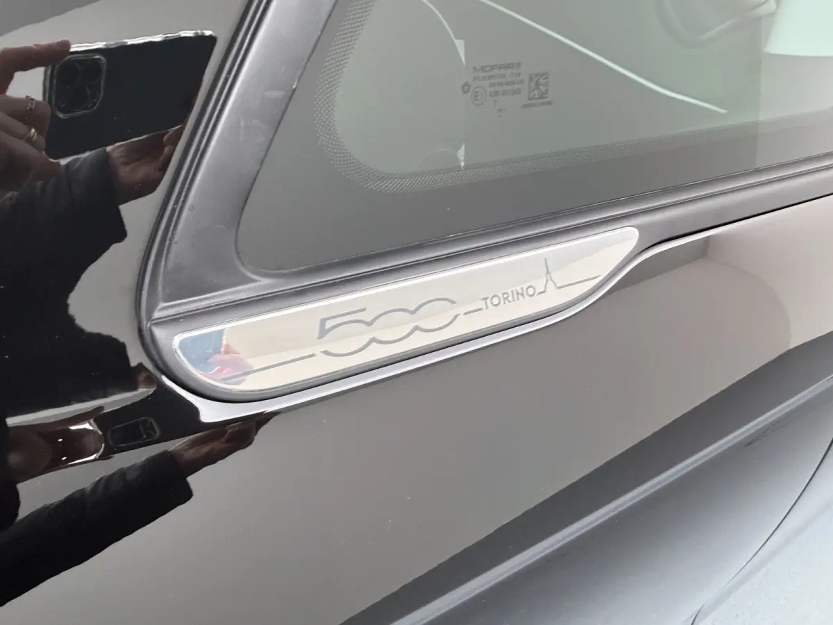 Demo Deal 1.0 Hybrid Torino Launch Edition | Airco (automatisch) | Apple Carplay/Android Auto|telefoonintegratie premium | Cruise control