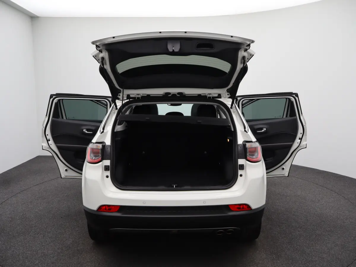 1.3T Limited | Achteruitrijcamera | Trekhaak | Panoramadak | Climate Control | Parkeersensoren | Stoelverwarming