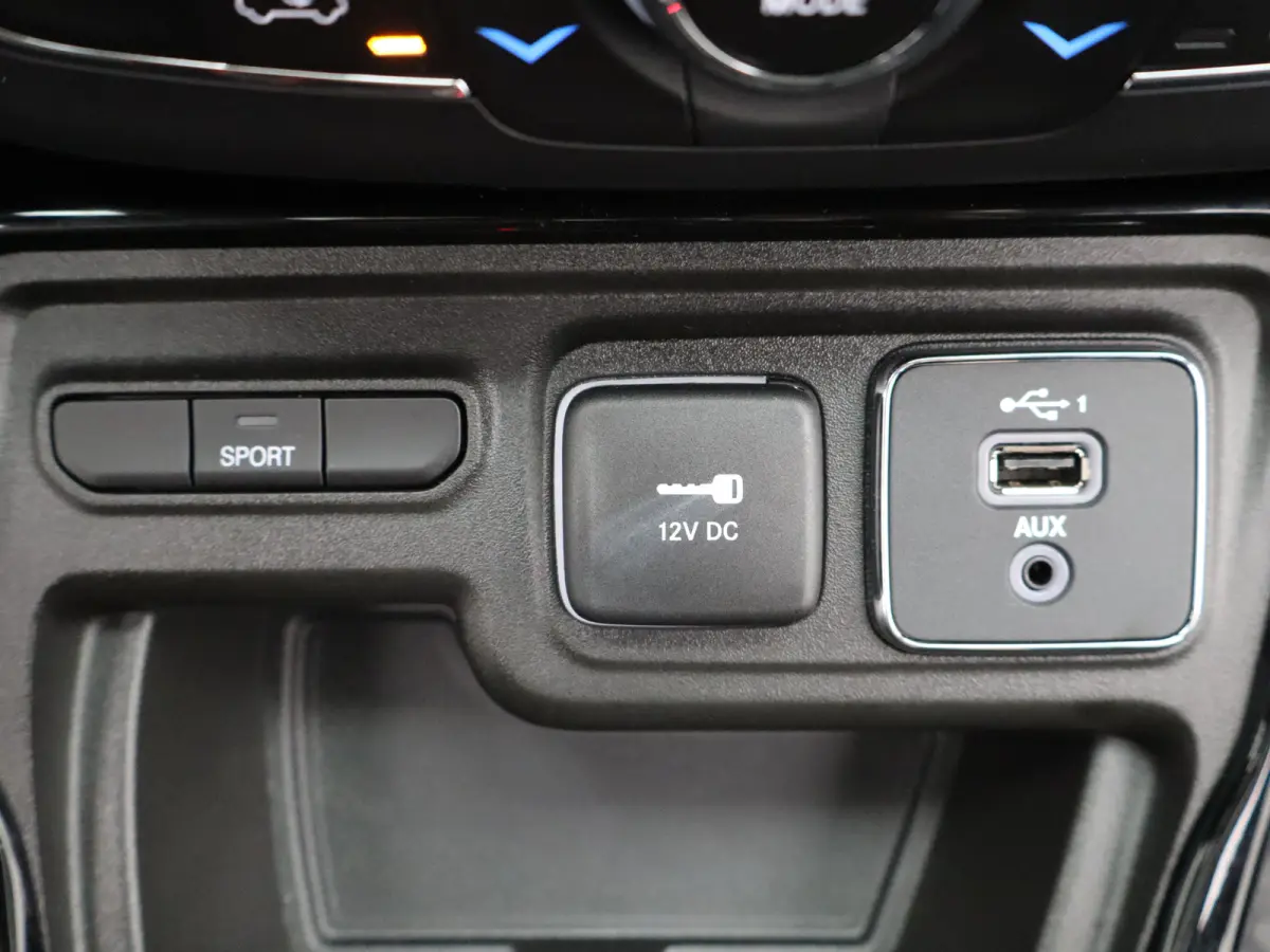 1.3T Limited | Achteruitrijcamera | Trekhaak | Panoramadak | Climate Control | Parkeersensoren | Stoelverwarming