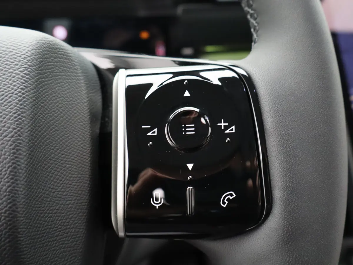 1.2 Hybrid 145 Max Afneembare Trekhaak | 360* Graden Camera | Adaptieve Cruise Control | Drive Assist | Elektrisch Verstelbare Stoelen | Stoelverwarming en Ventilatie