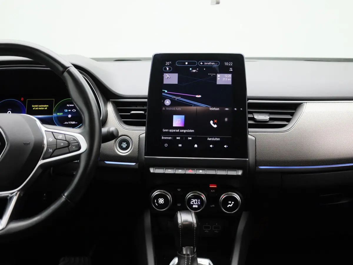 1.6 E-Tech Hybrid 145 Intens | Wordt Verwacht | Automaat | Apple Carplay / Android Auto | Achteruitrijcamera | Parkeersensoren | Sfeerverlichting | Climate Control |