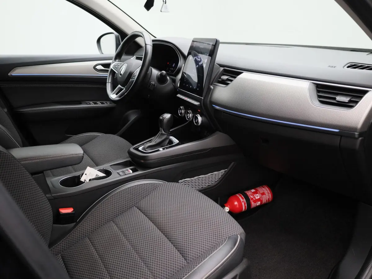 1.6 E-Tech Hybrid 145 Intens | Wordt Verwacht | Automaat | Apple Carplay / Android Auto | Achteruitrijcamera | Parkeersensoren | Sfeerverlichting | Climate Control |
