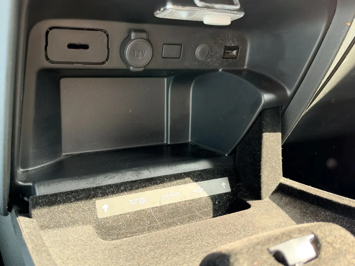 1.2 PureTech Live+ | Camera | Bluetooth | Cruise Control | Navigatie | 1e Eigenaar | DAB | Dealeronderhouden |