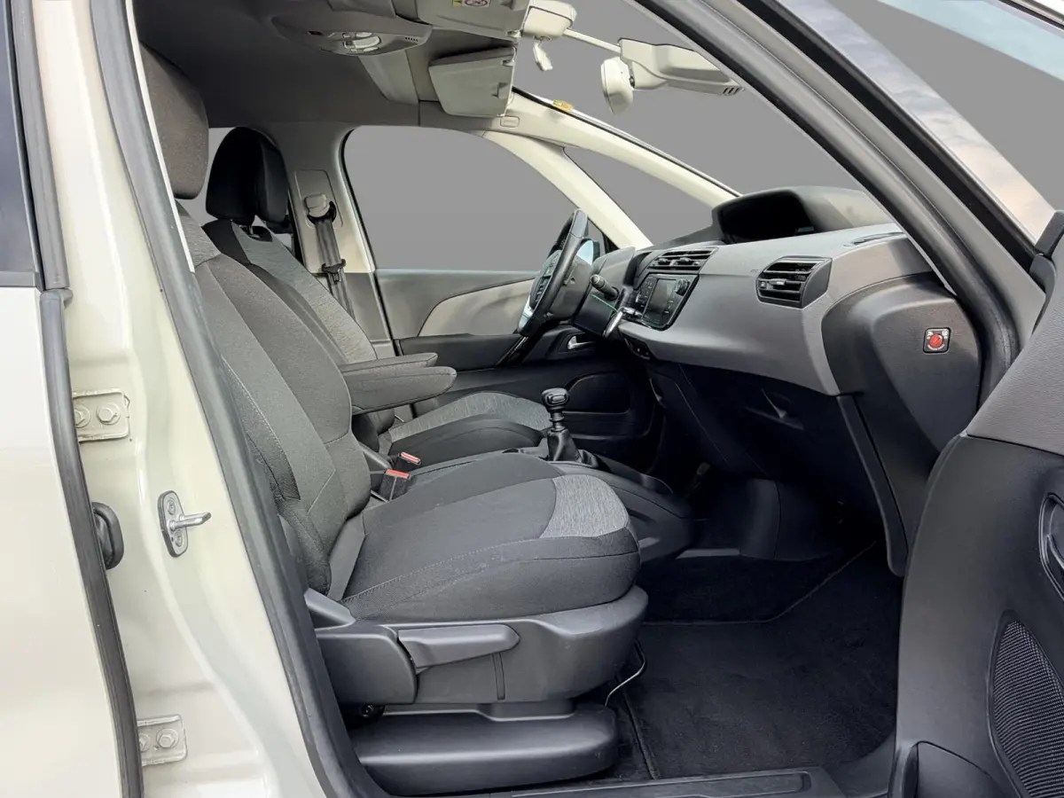 1.2 PureTech Live+ | Camera | Bluetooth | Cruise Control | Navigatie | 1e Eigenaar | DAB | Dealeronderhouden |