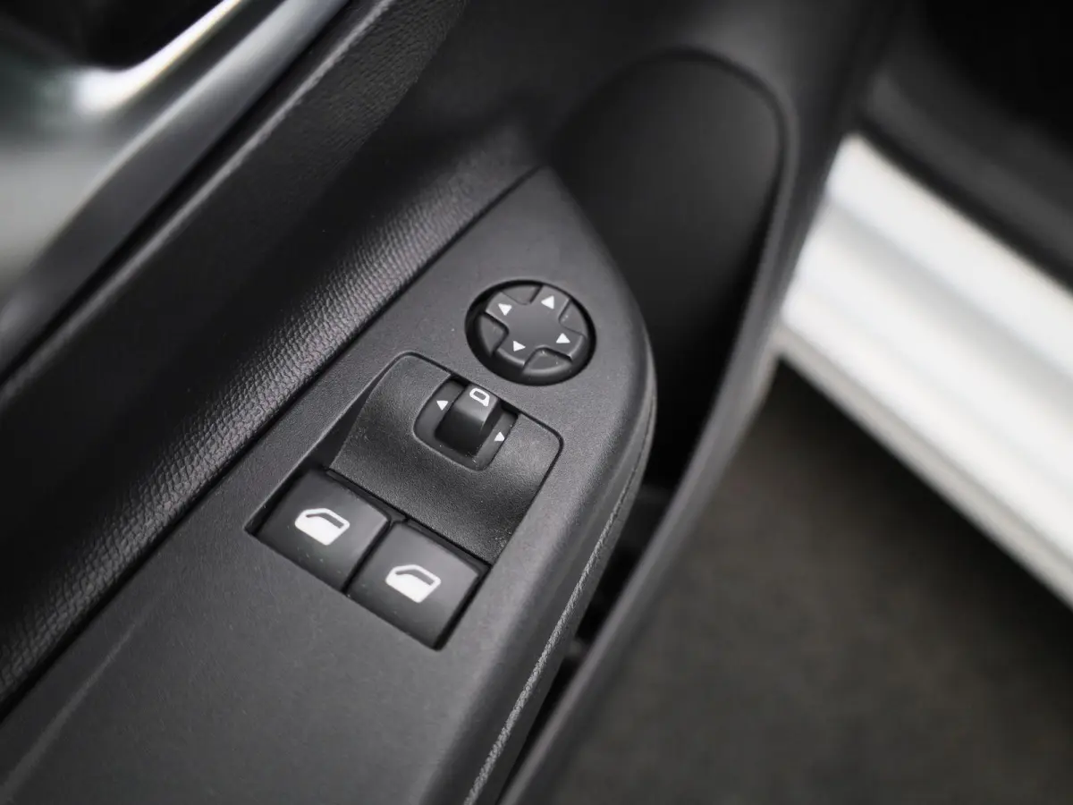 1.2 Level 2 | Apple Carplay / Android Auto | Airco | Cruise Control |