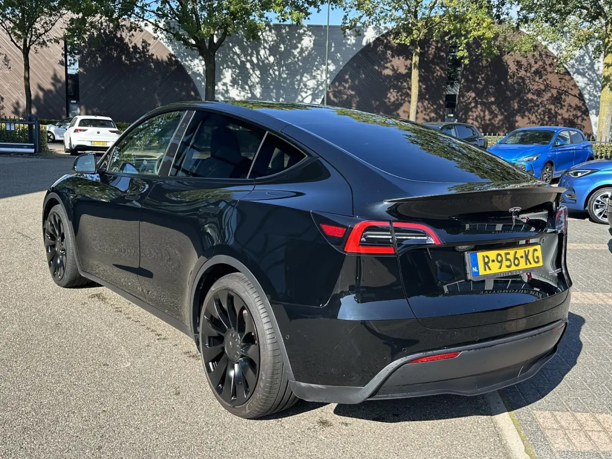 Performance AWD 75 kWh SOH 92%| RESTERENDE FABRIEKSGARANTIE VAN TOEPASSING OP DE HOOGVOLTACCU + AANDRIJFLIJN T/M 2030 OF 192.000KM!| RIJKLAARPRIJS INCL. 12 MND BOVAG GARANTIE