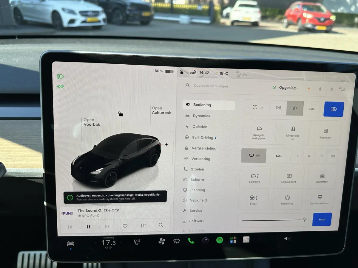 Performance AWD 75 kWh SOH 92%| RESTERENDE FABRIEKSGARANTIE VAN TOEPASSING OP DE HOOGVOLTACCU + AANDRIJFLIJN T/M 2030 OF 192.000KM!| RIJKLAARPRIJS INCL. 12 MND BOVAG GARANTIE
